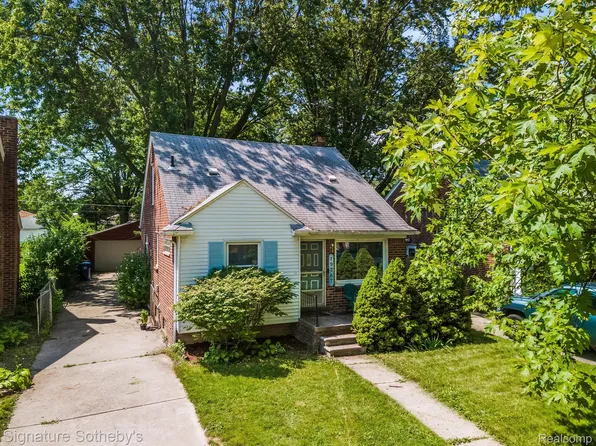 19367 Woodworth, Redford, MI 48240