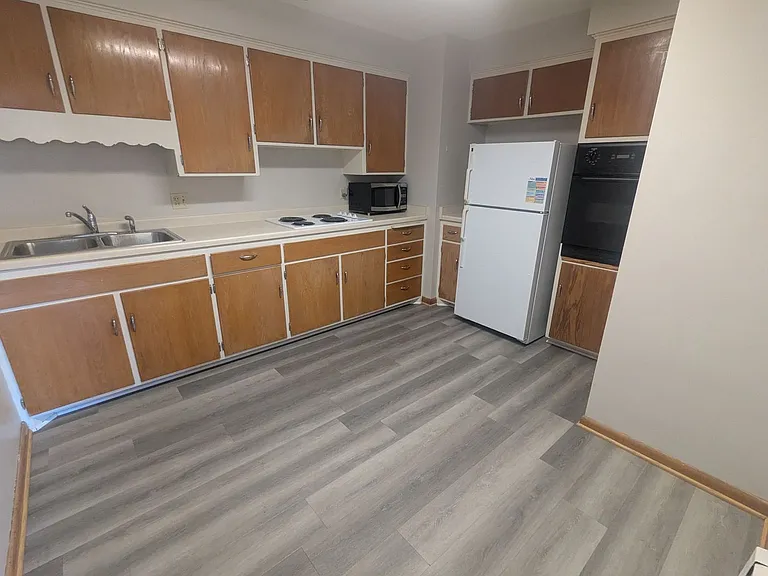 909 S Brooks St #6 — Photo 14