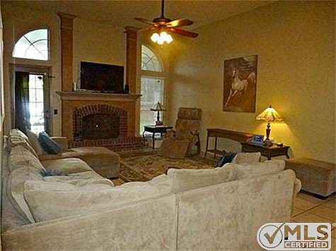 5th image of 700 Coal Creek Dr