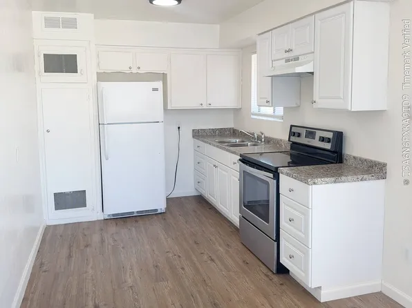 4429 Columbus St #A, Bakersfield, CA 93306