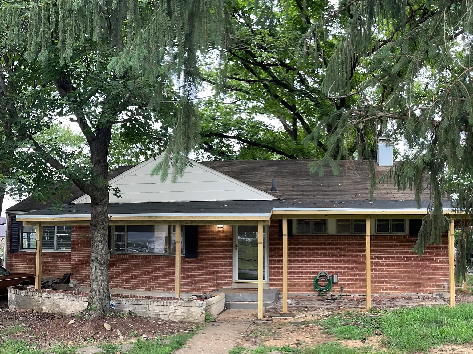 3 bed, 1.5 bath, 1135 sqft, $2,895 — Photo 2