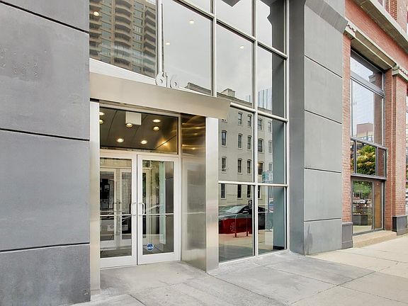 2nd image of 616 W Fulton St APT 503