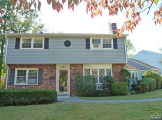 259 Herbert Pl, Paramus, NJ 07652