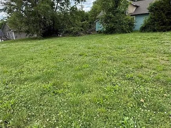 3034 N 27th St, Kansas City, KS 66104