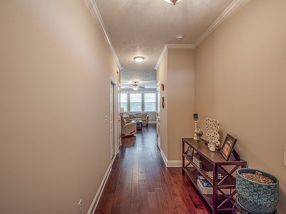 5th image of 1054 Glenhaven Dr