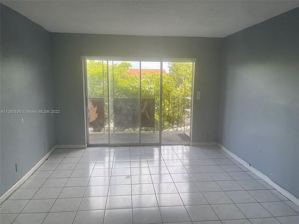 1st image of 13480 NE 6th Ave APT 216
