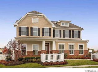 555 Hills Pond Rd, Webster, NY 14580