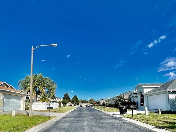 4th image of 11709 Leda Ln