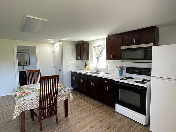 5th image of 213 Anela St #A