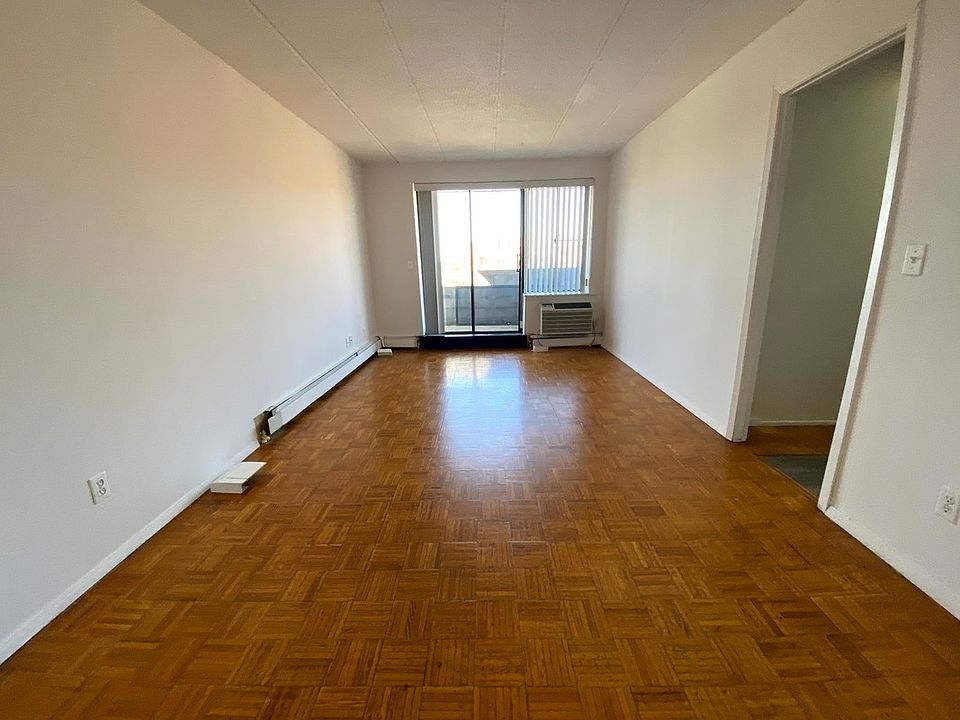 1st image of 140-74 34th Ave #6