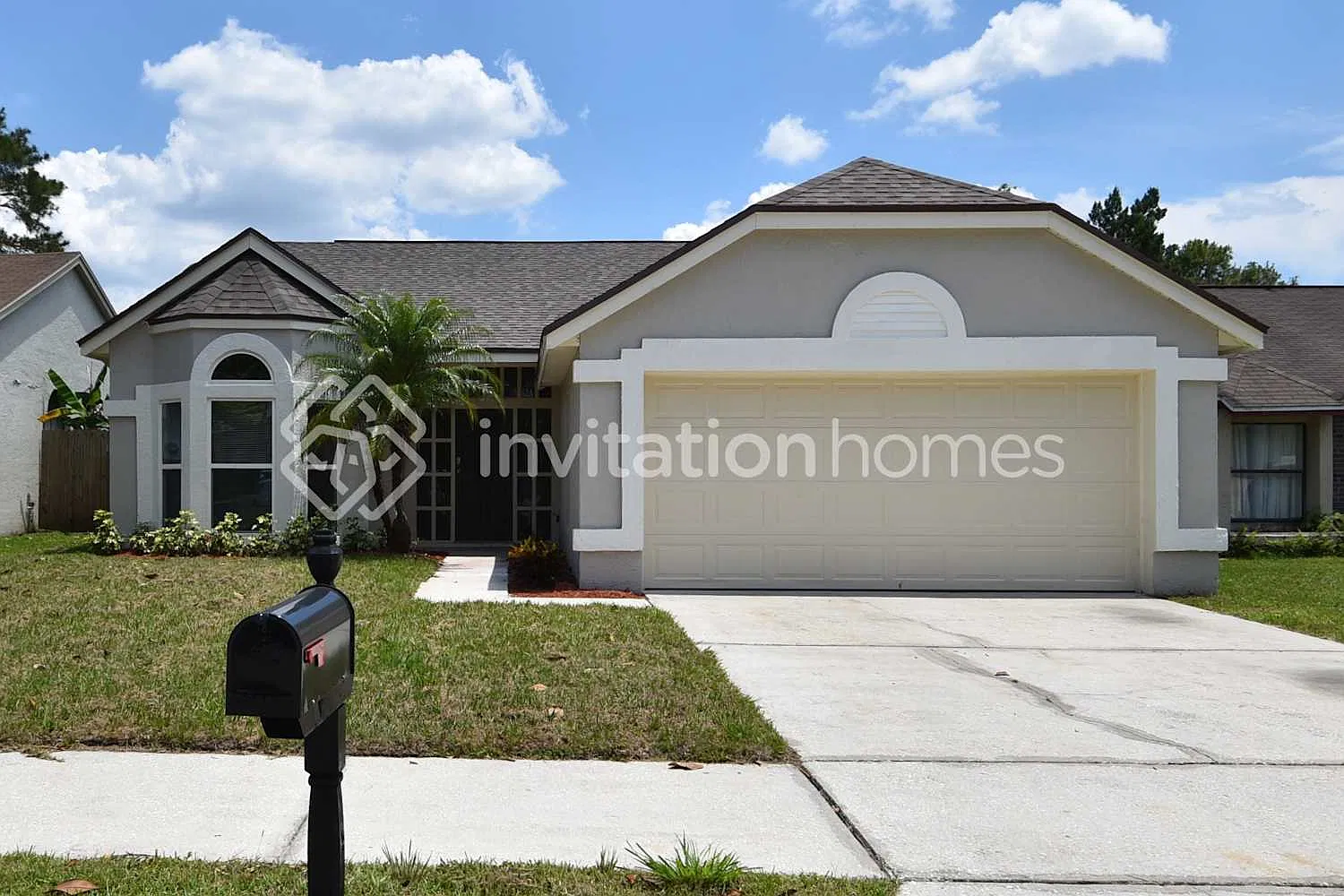 1004 Burnett St Oviedo, FL 32765 — Photo 1
