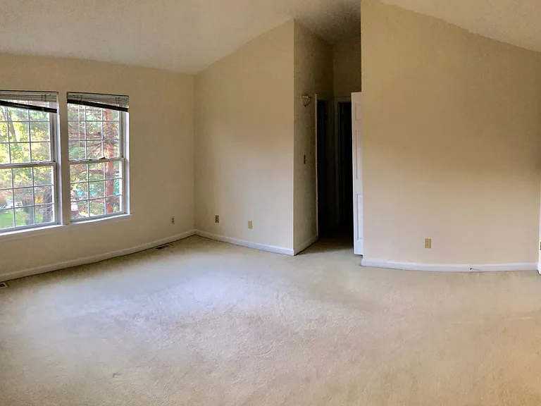 139 Morewood Ave #C — Photo 8