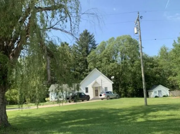6509 Mayville Rd, Clifford, MI 48727