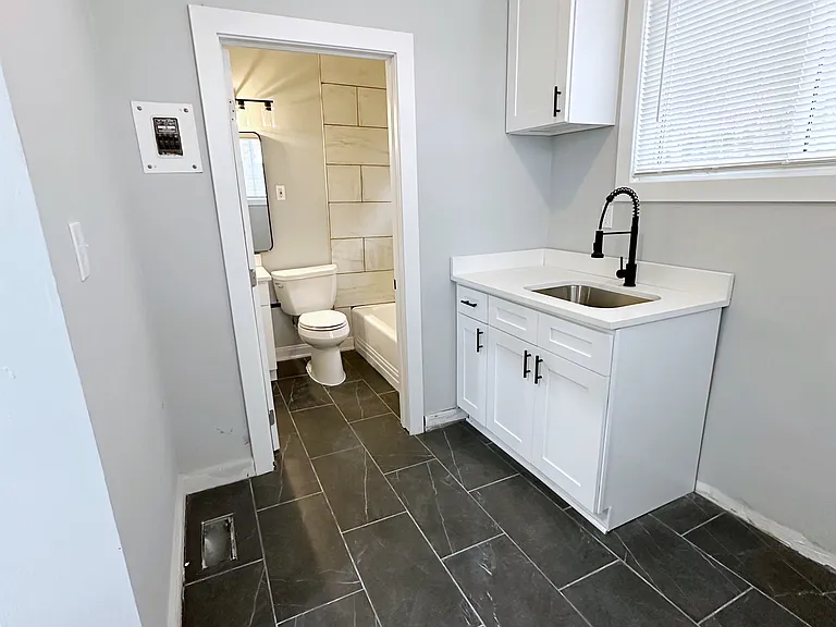 9405 Baltimore Ave — Photo 12