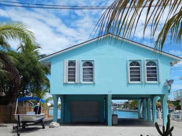 817 Bay Dr
