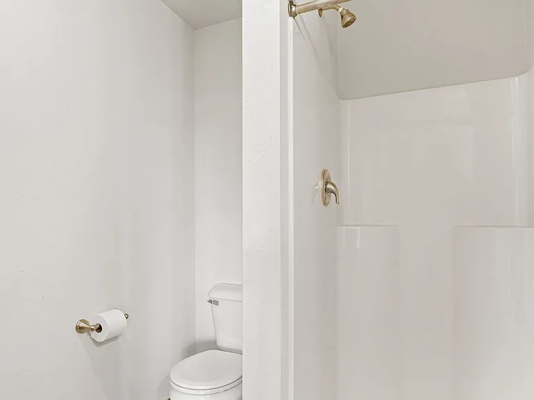 513 Sturges St #513 — Photo 7