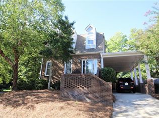 1000 Nuthatch Ct, High Point, NC 27262