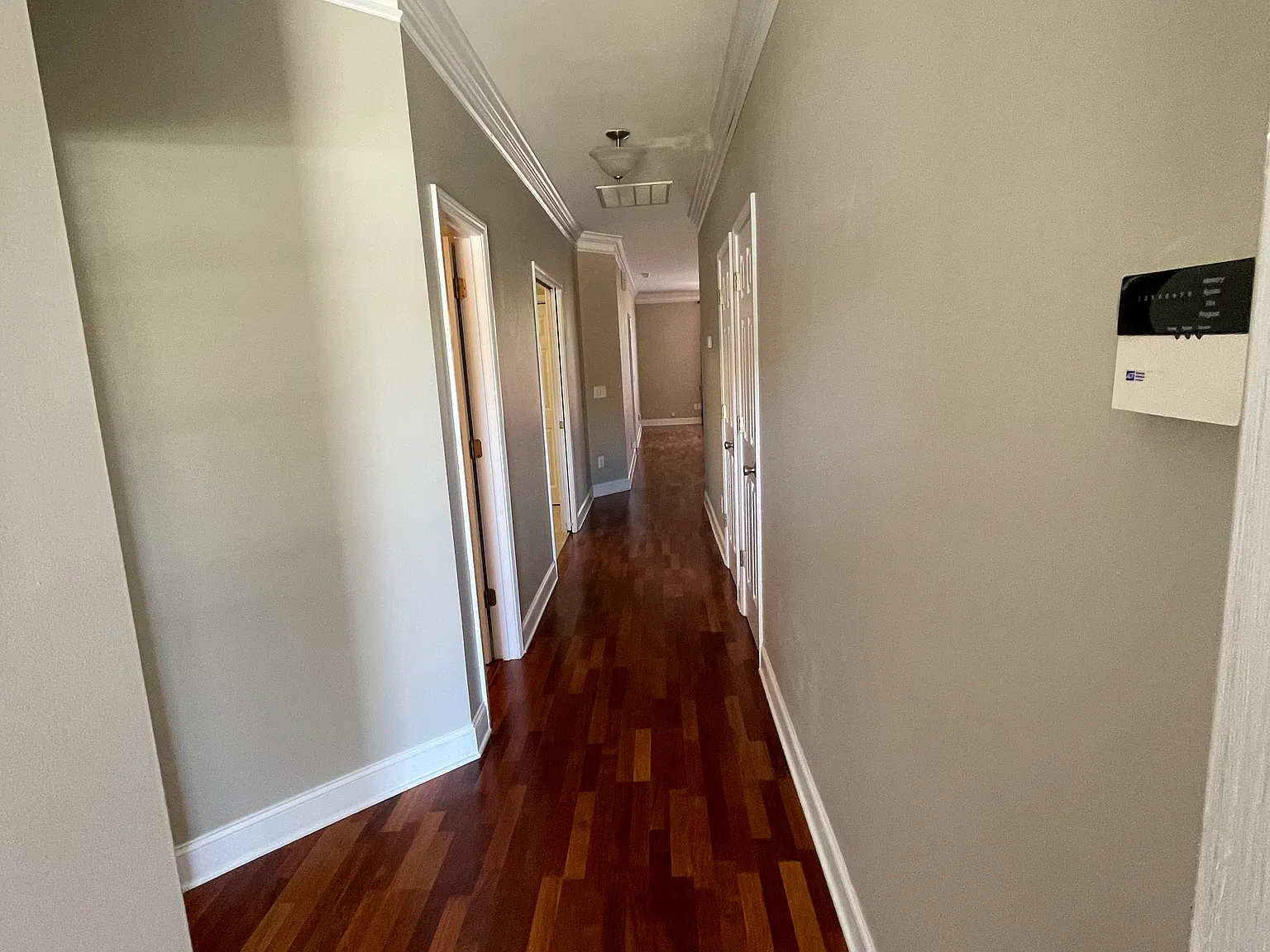 3 bed, 1200 sqft, $1,975 — Photo 2