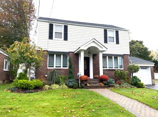 74 Waverly Ave, East Rockaway, NY 11518