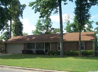 105 Laurel Oak Rd, Huntsville, AL 35811