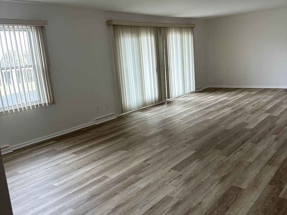 2nd image of 5325 Territorial Rd APT 112