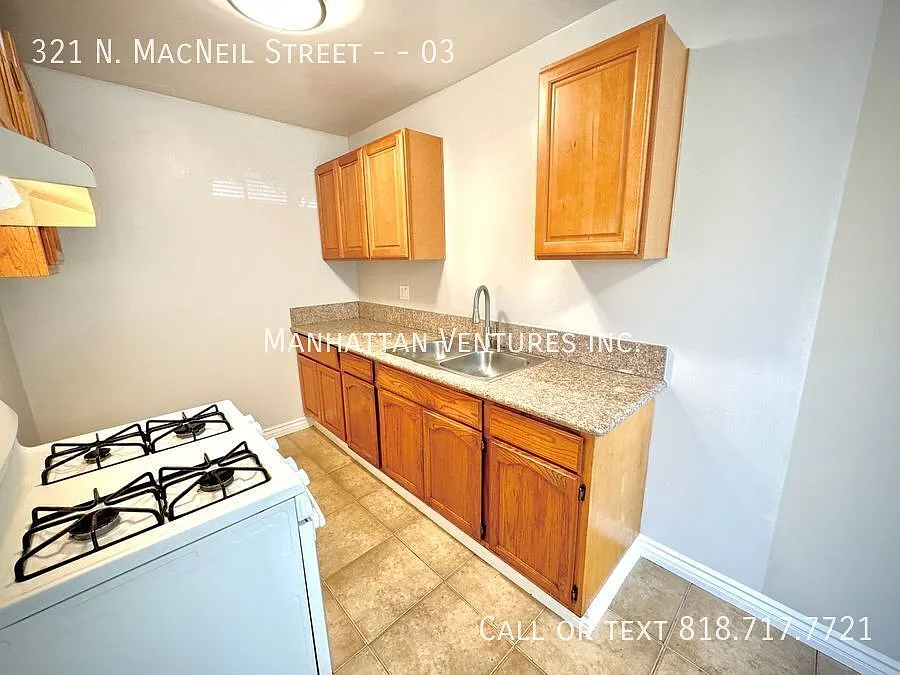 Elegant Urban Living: Renovated 1-Bedroom Gem in San Fernando — Photo 4