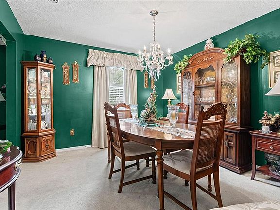 5th image of 2251 Hillcrest Rd