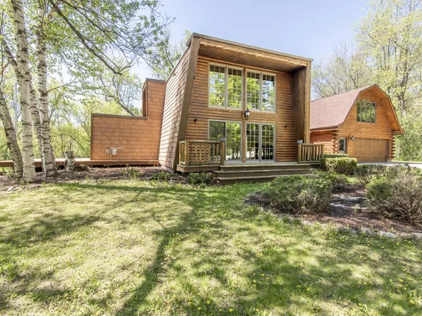 5215 St Augustine LANE, Hartford, WI 53027