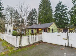 15822 26th Ave NE, Seattle, WA
