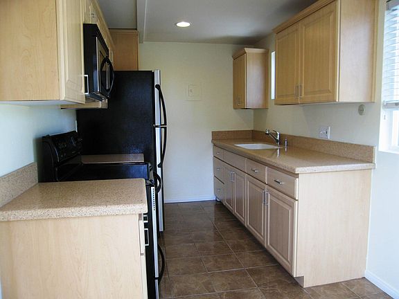 5th image of 173 N Allen Ave #3