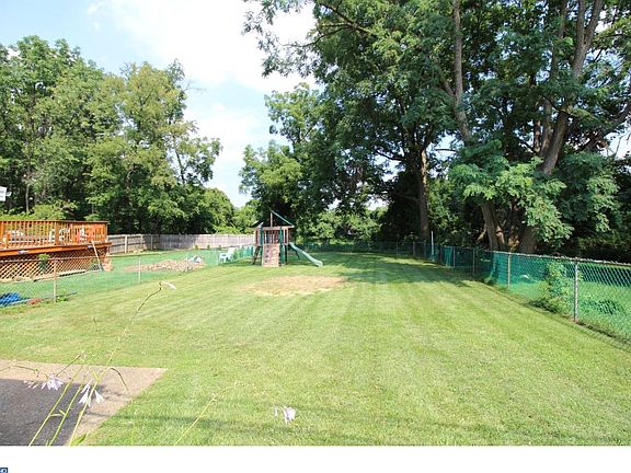 2nd image of 7913 Anita Dr