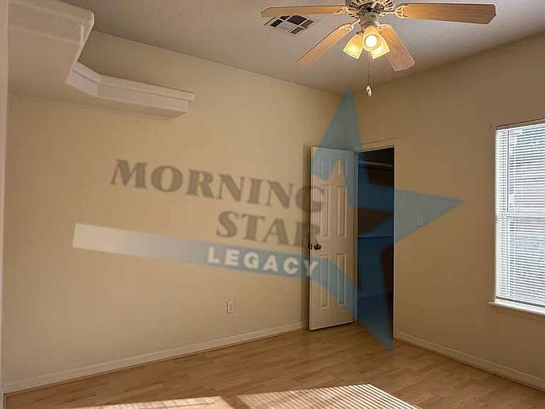 2935 Scenic Cir — Photo 14