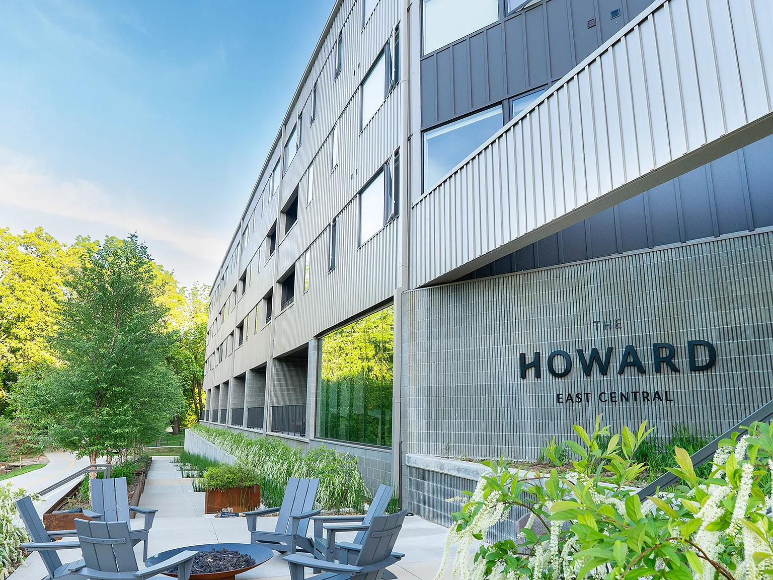 The Howard — Photo 1