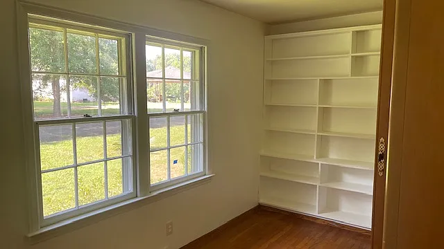 100 Middleton Ct — Photo 11