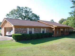 1727 Hildreth Rd, Columbus, MS 39702