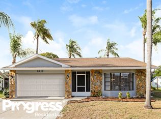 8613 Bridgewater Dr, New Port Richey, FL 34655