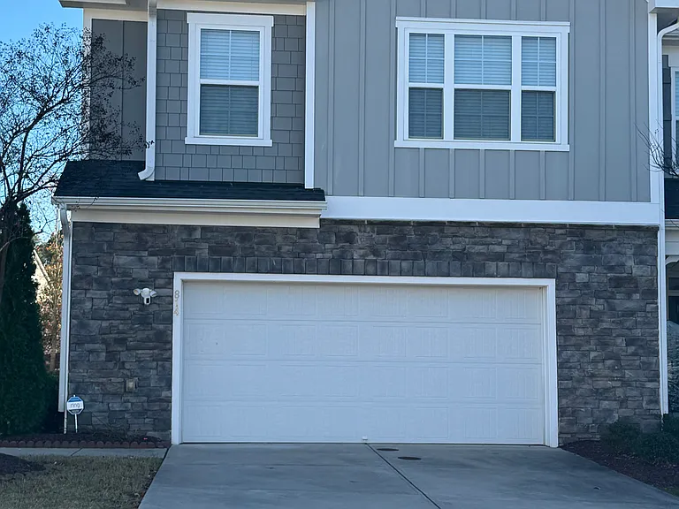 814 Bristol Bridge Dr — Photo 1