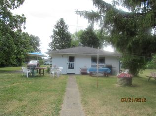 10634 Lakeside Dr, Ripley, NY 14775