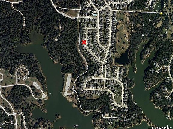 3rd image of 220 Livingston Dr