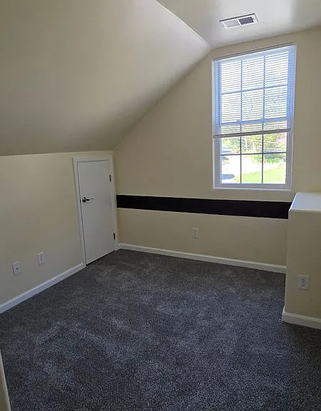 225 Pemberton Rd #2B — Photo 13