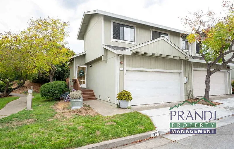 25 Cedarwood Ln