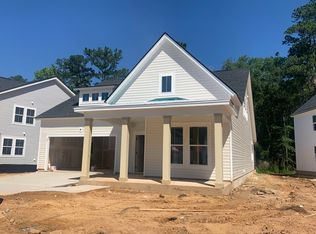 67 Red Bluff St, Summerville, SC 29483