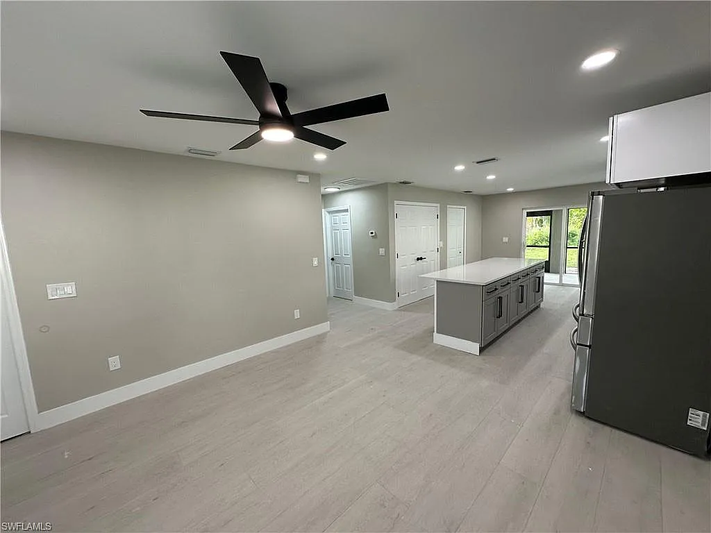 2 bed, 2.0 bath, 978 sqft, $1,850 — Photo 4