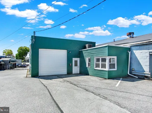 1880 W Market St, York, PA 17404