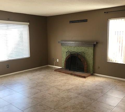 Living Room with fireplace