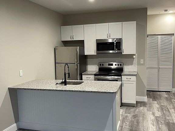 2nd image of 1507 N 3rd St APT C