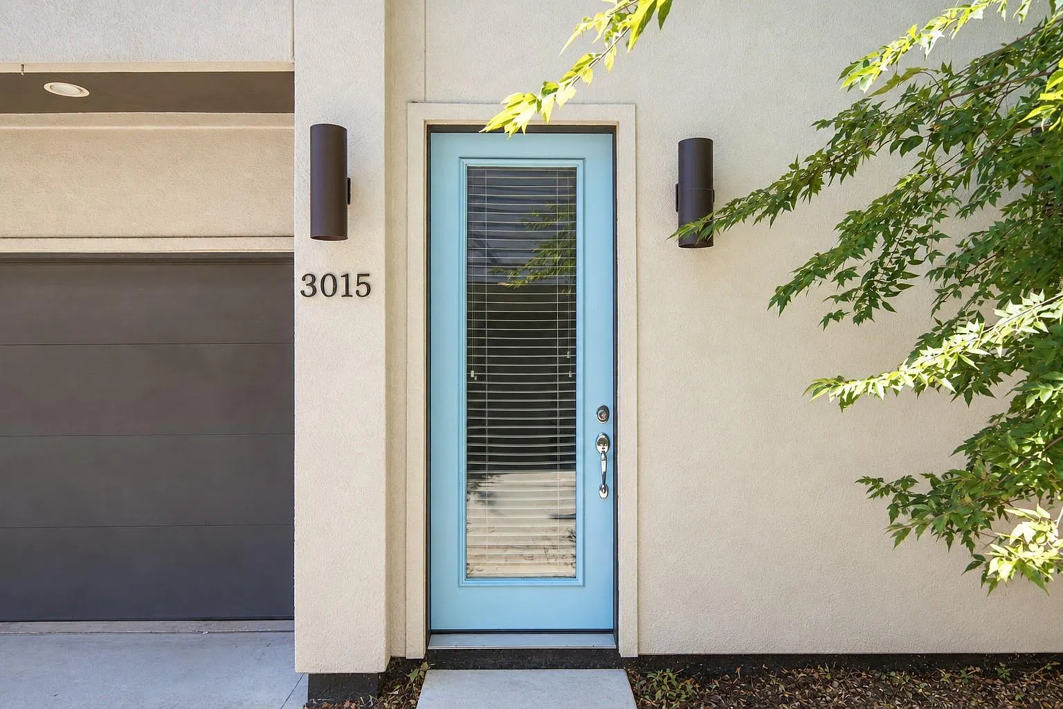 3 bed, 2.5 bath, 1558 sqft, $2,200 — Photo 4
