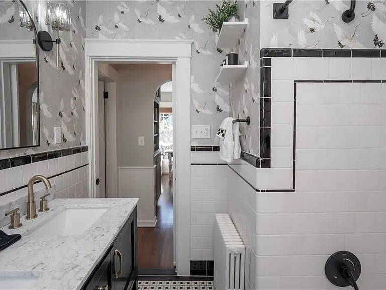 26 Vernon Ave — Photo 27