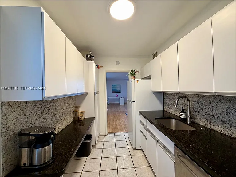 888 Intracoastal Dr #15E — Photo 11