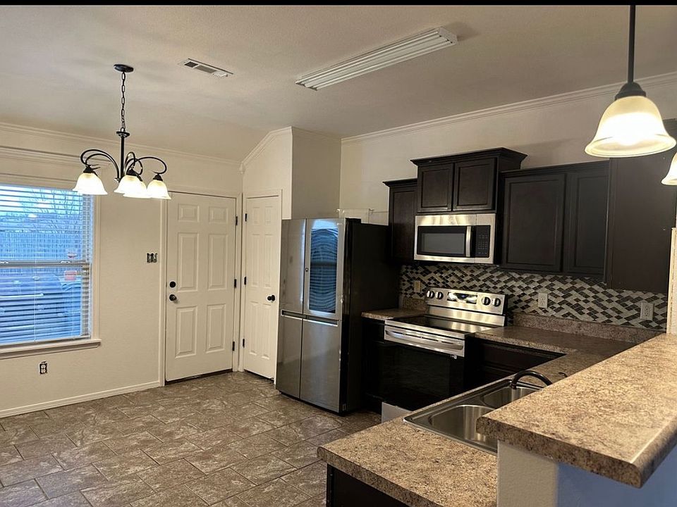 2nd image of 12705 Faulkner Crossing Dr